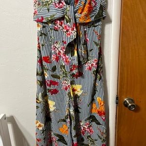 Fashion nova jumpsuit